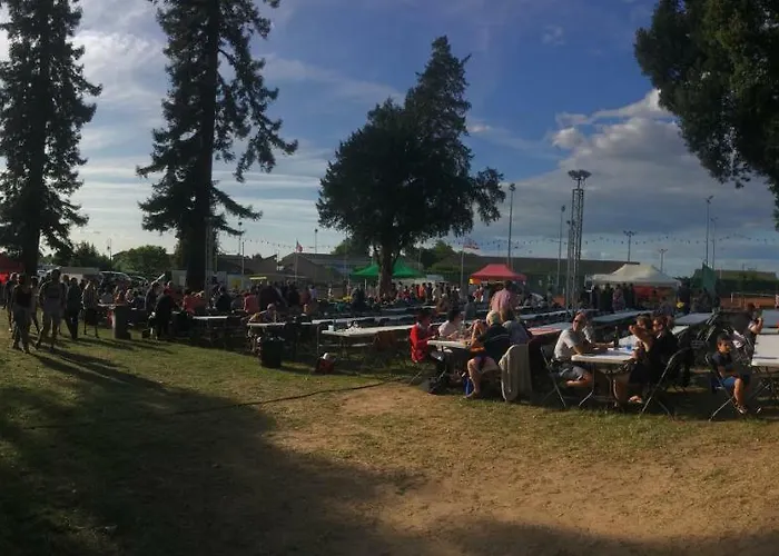 Mirande Montagne-saint Emilion 公寓